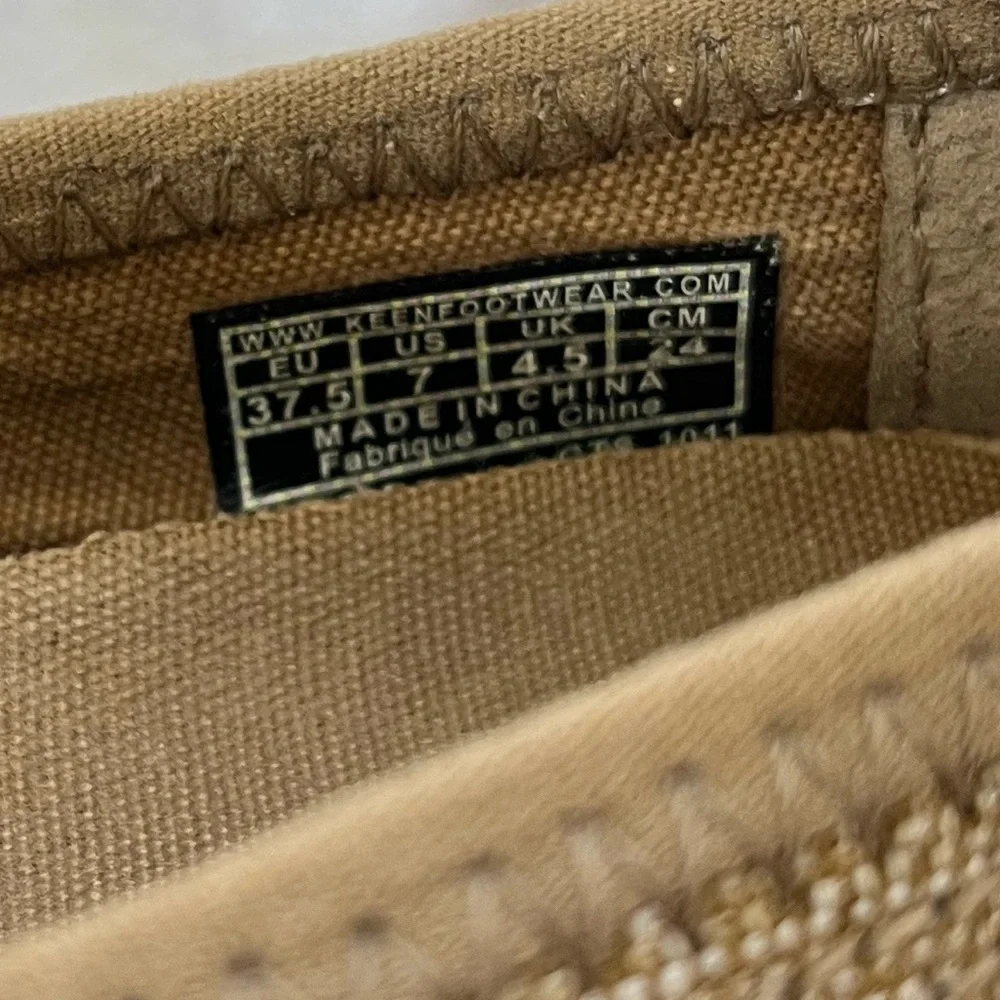 Keen Tan Mary Jane Slip-On Flats, Comfortable, Size 7, Excellent Condition - Picture 5 of 5